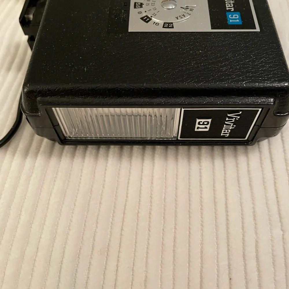Vintage Vivitar Electronic Flash Camera Vintage in box